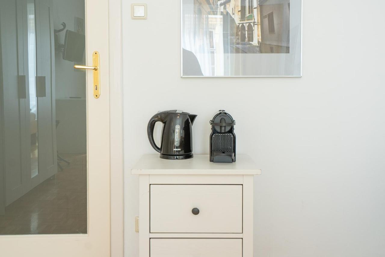 Central Living - Stephansdom Apartments Wien Ngoại thất bức ảnh